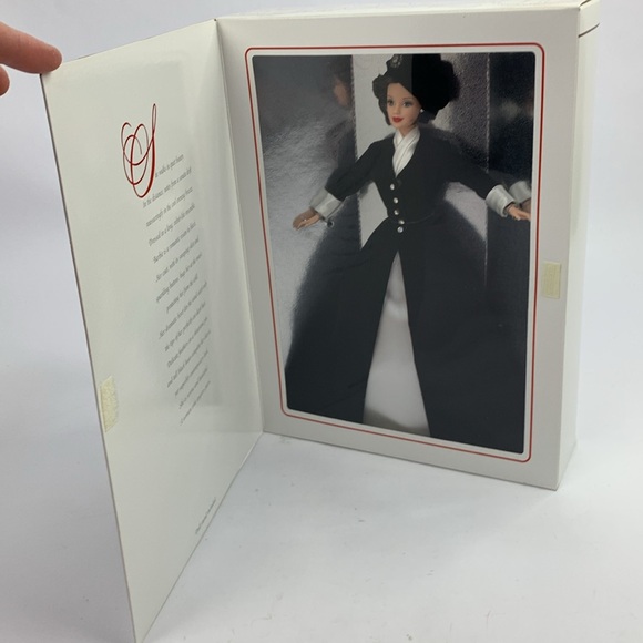 Barbie Romantic Interlude Collectible doll 6th series Classique Mattel 12” 1996 - Picture 3 of 15